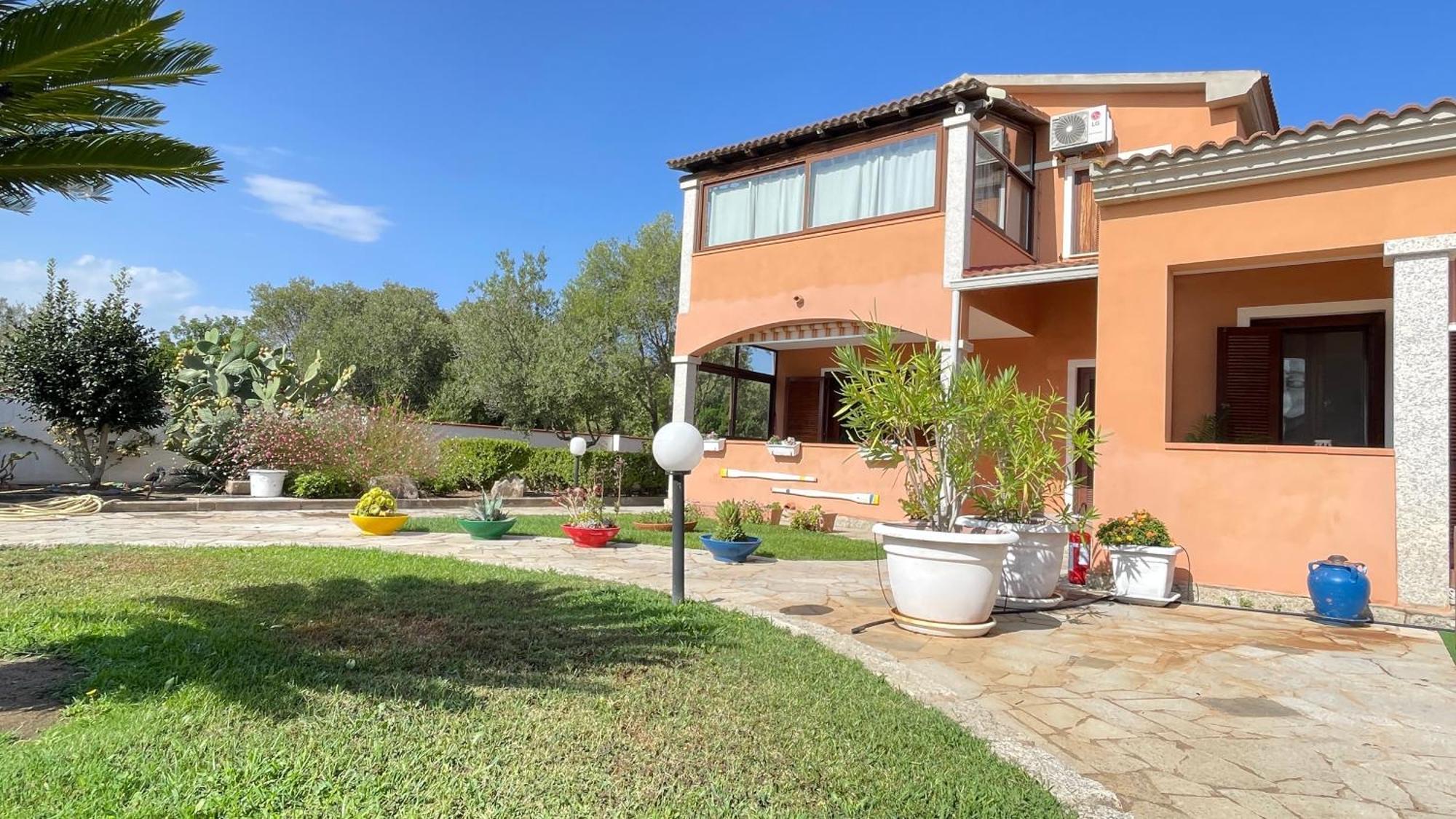Sardegna - Villa Mirto & Flowers Olbia Exterior photo